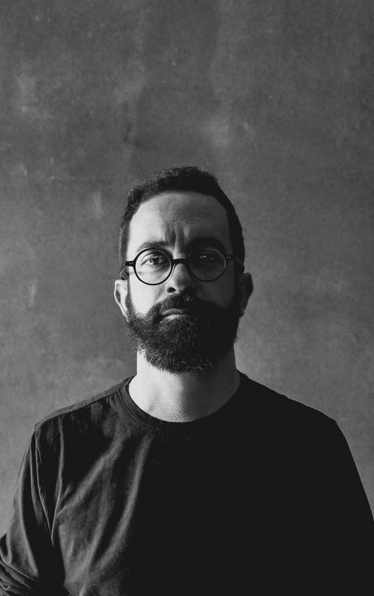 Adolfo Navarro: Simplicidad utilitaria